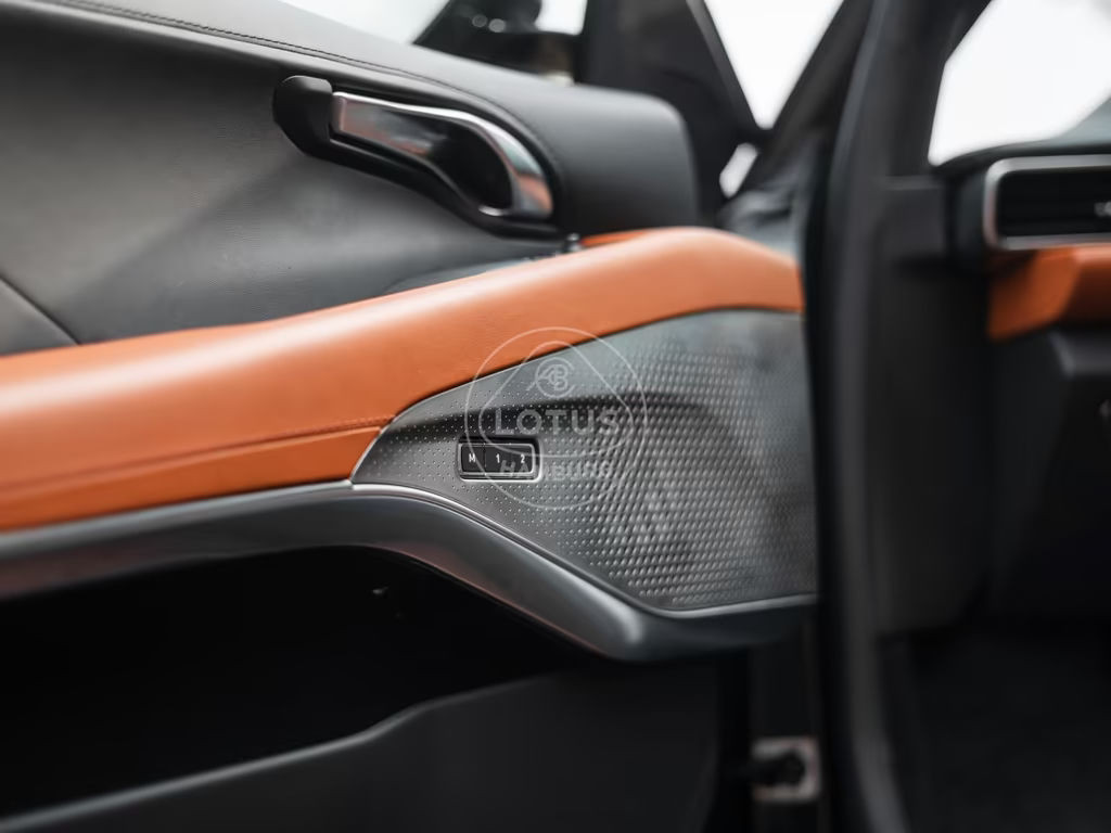 Lotus Emira