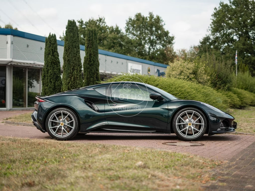 Lotus Emira