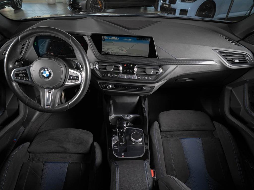 BMW M235