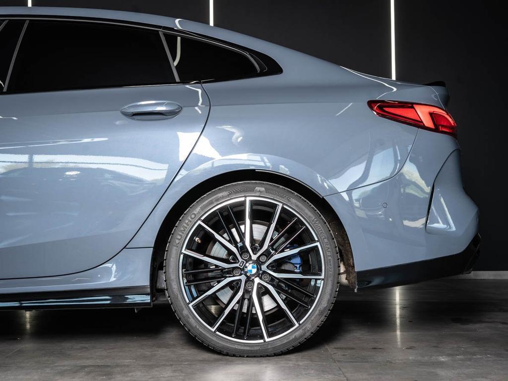 BMW M235