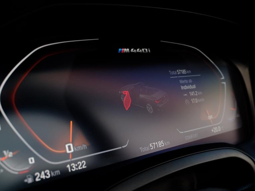 BMW M440