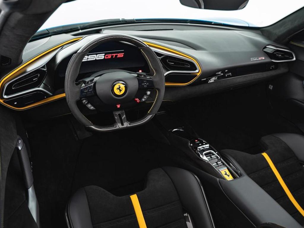 Ferrari 296 GTS