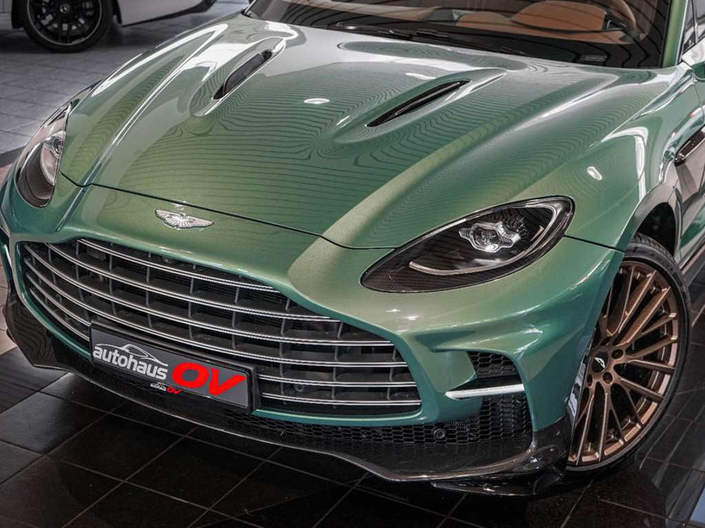 Aston Martin DBX