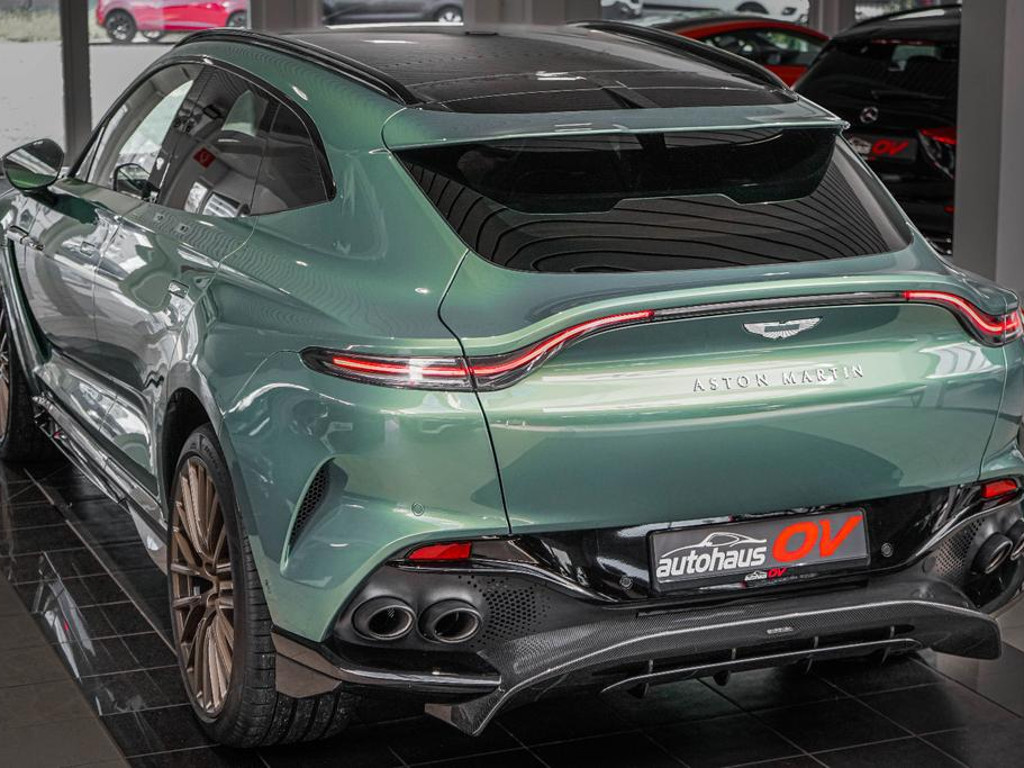 Aston Martin DBX
