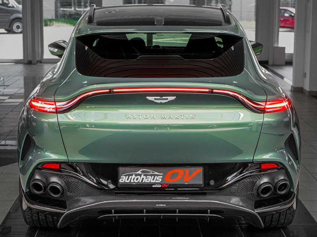 Aston Martin DBX
