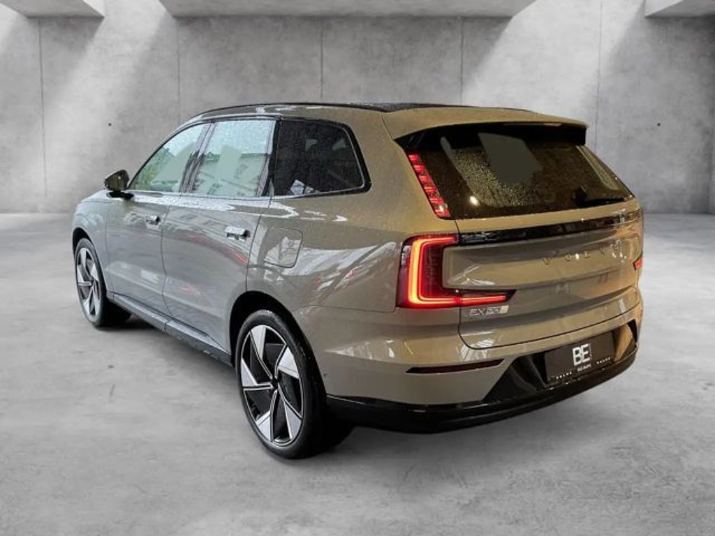 Volvo EX90