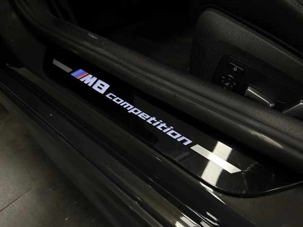 BMW M8