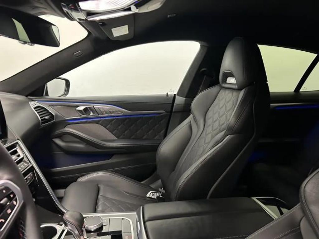 BMW M8