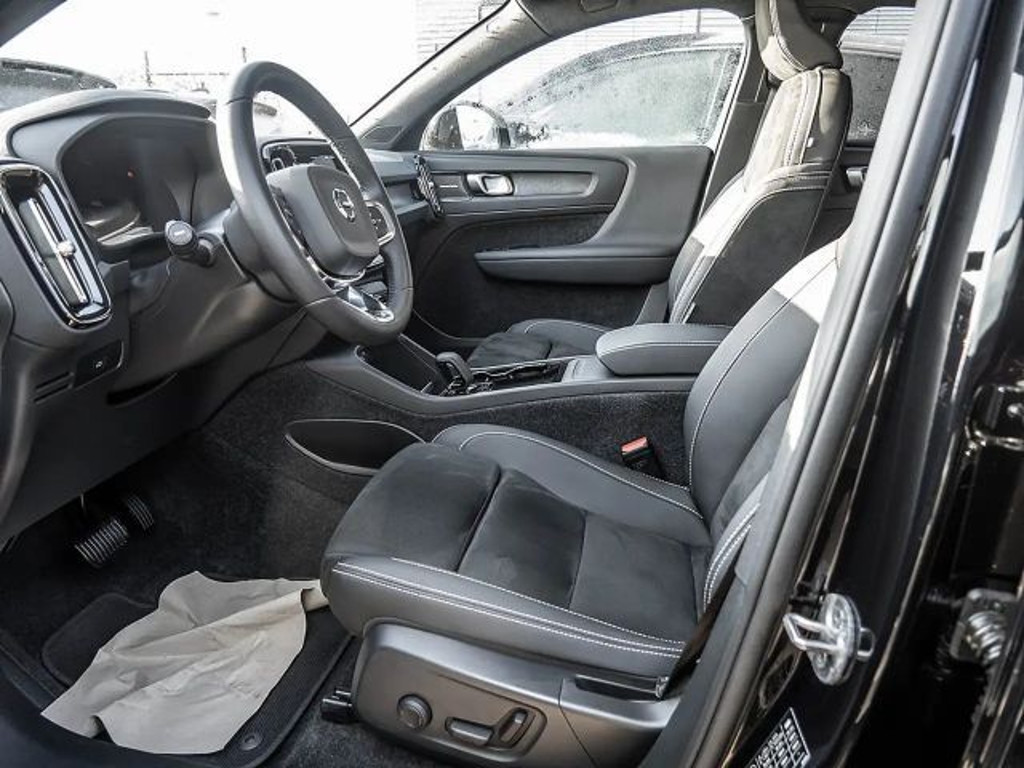 Volvo C40