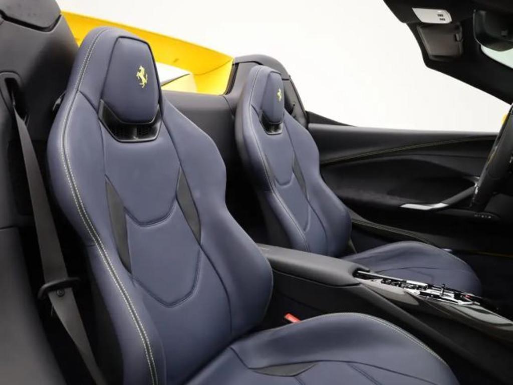 Ferrari 296 GTS
