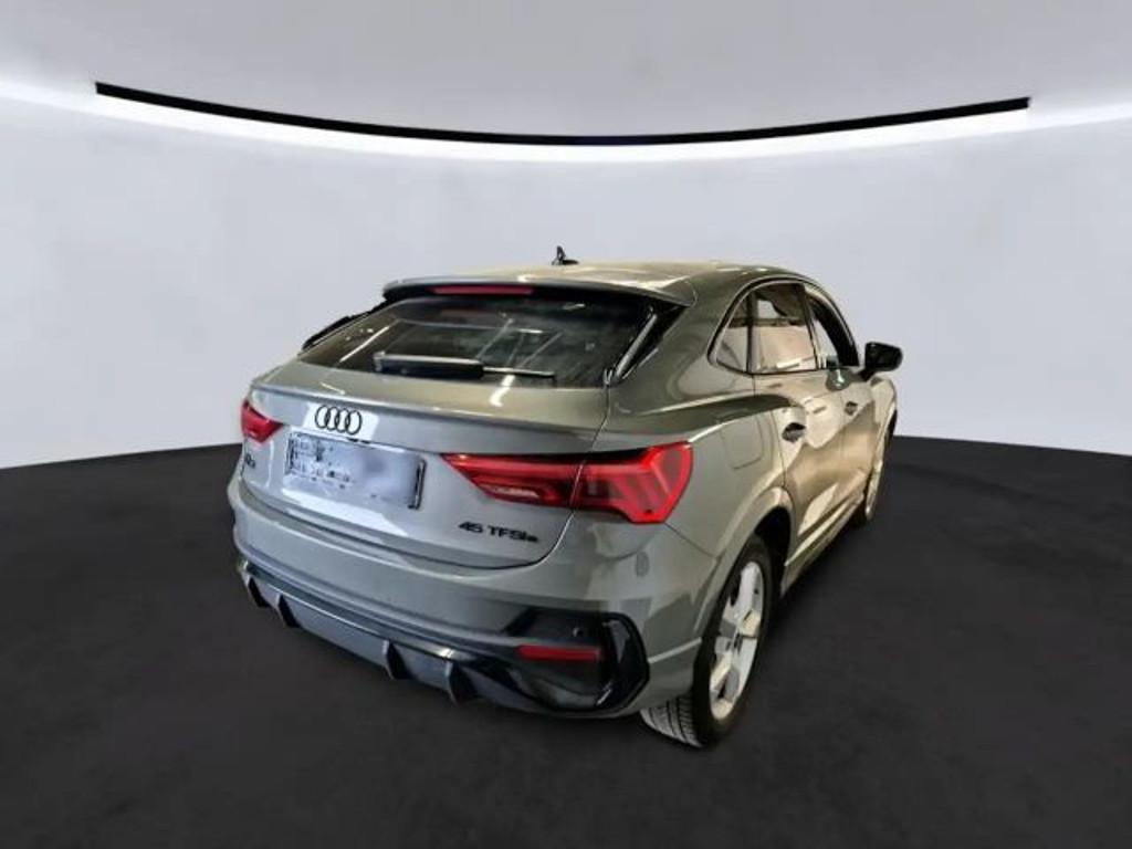 Audi Q3 2024 Hybride Benzine