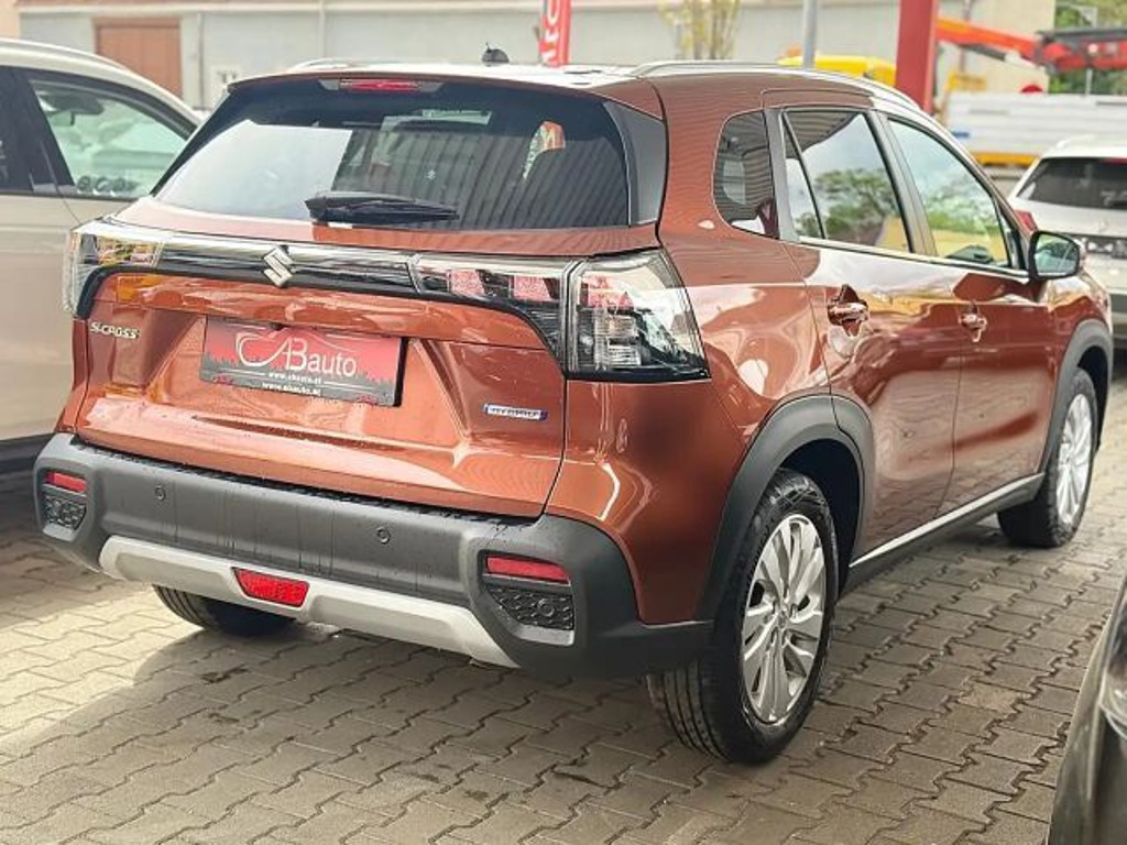 Suzuki S-Cross