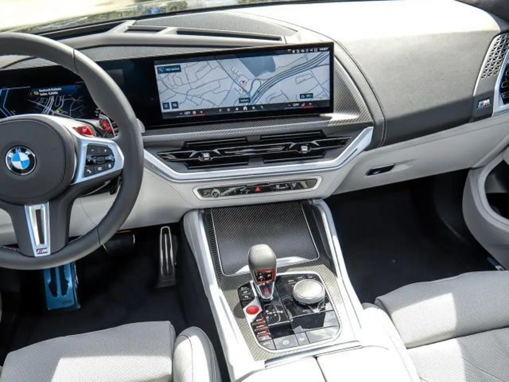 BMW XM