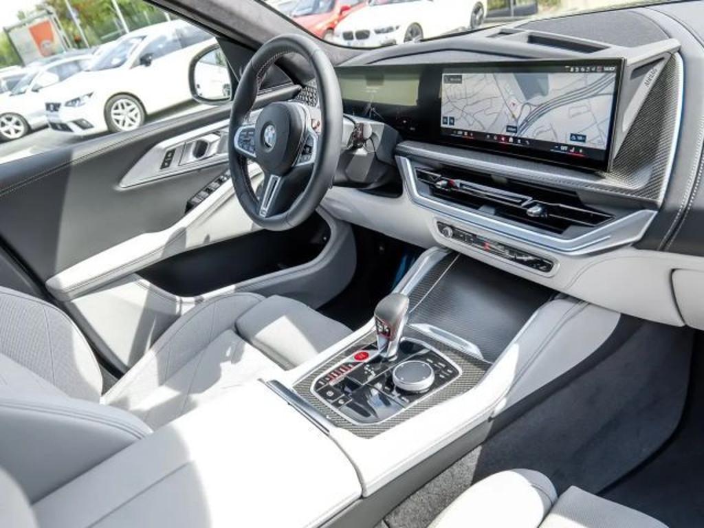BMW XM