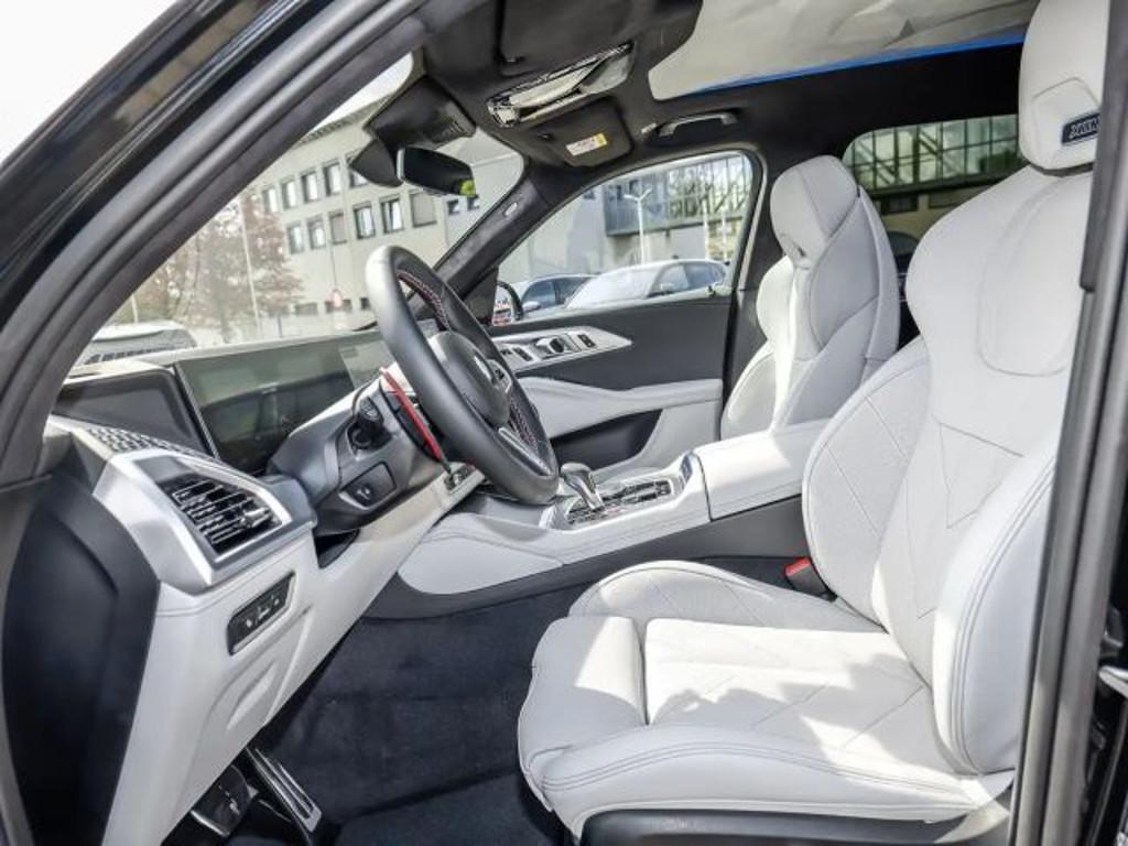 BMW XM