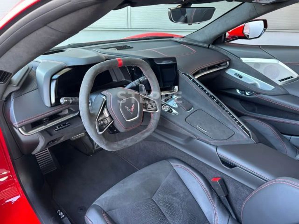 Corvette C8