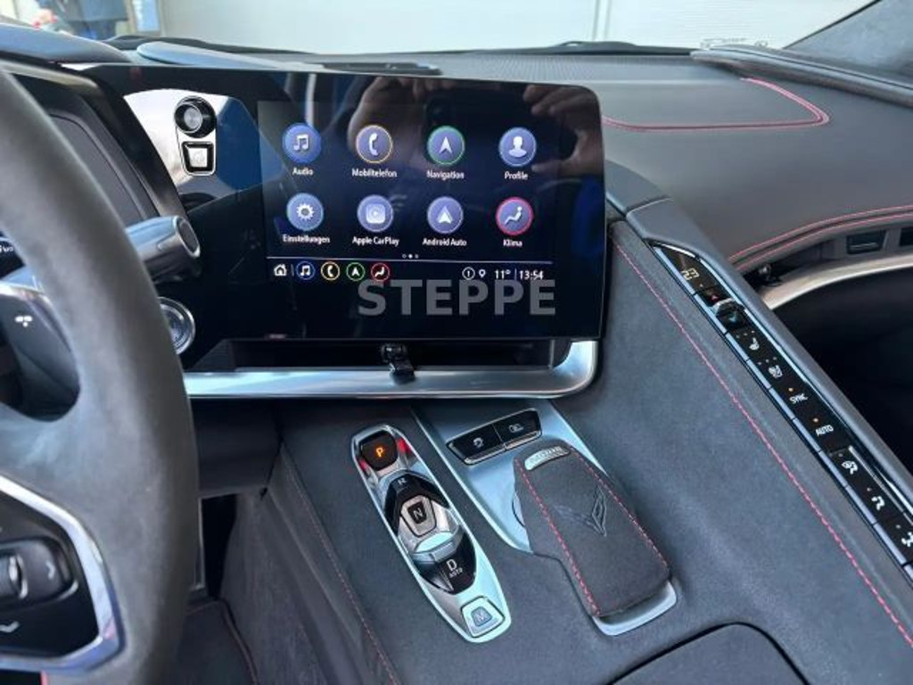 Corvette C8