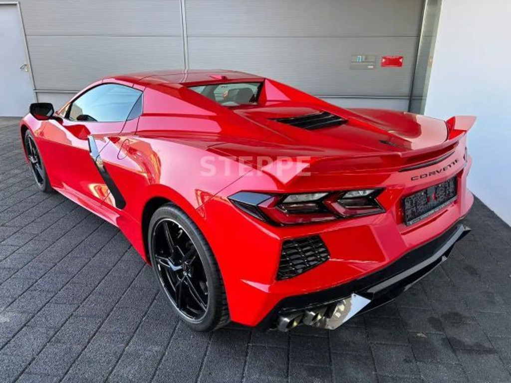 Corvette C8