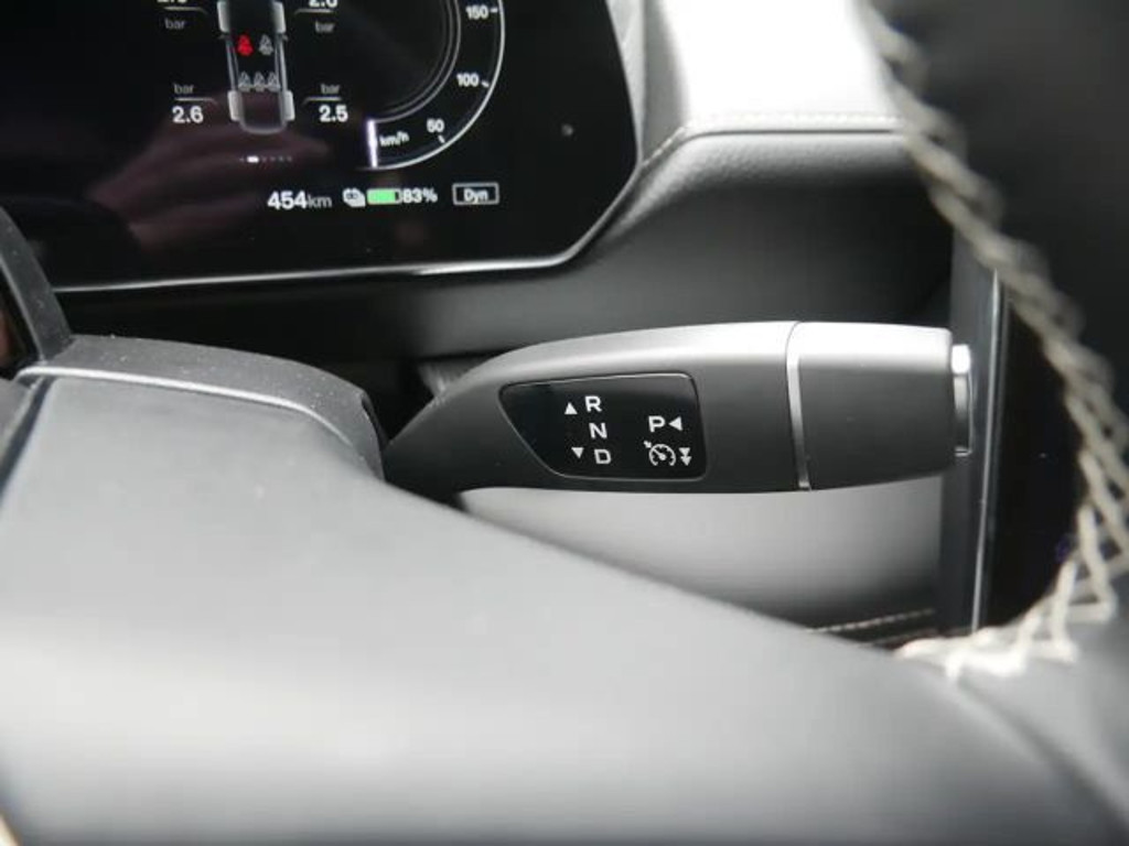 Mazda 6e