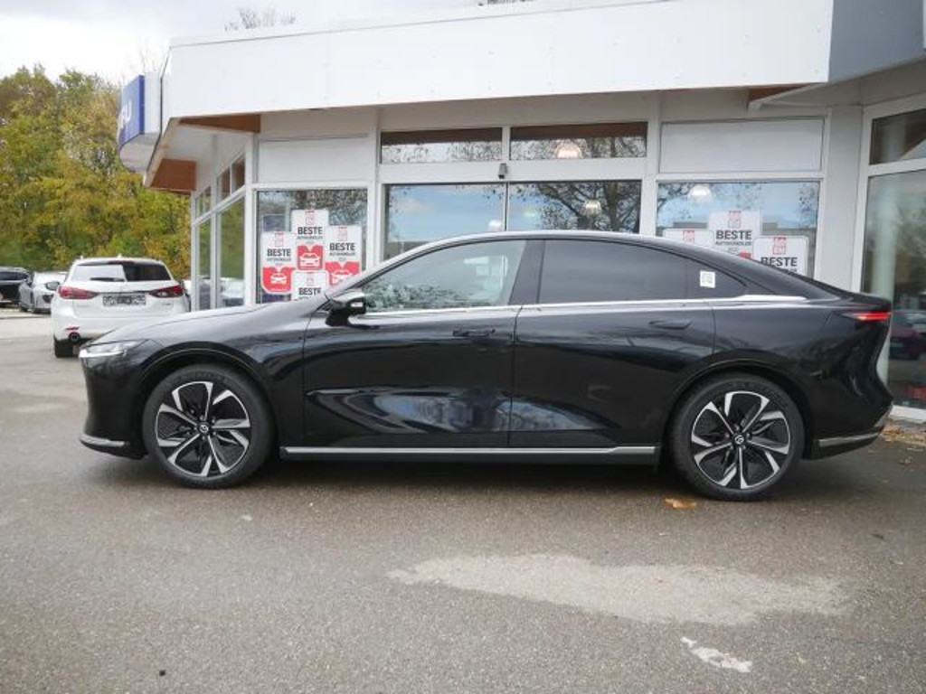 Mazda 6e