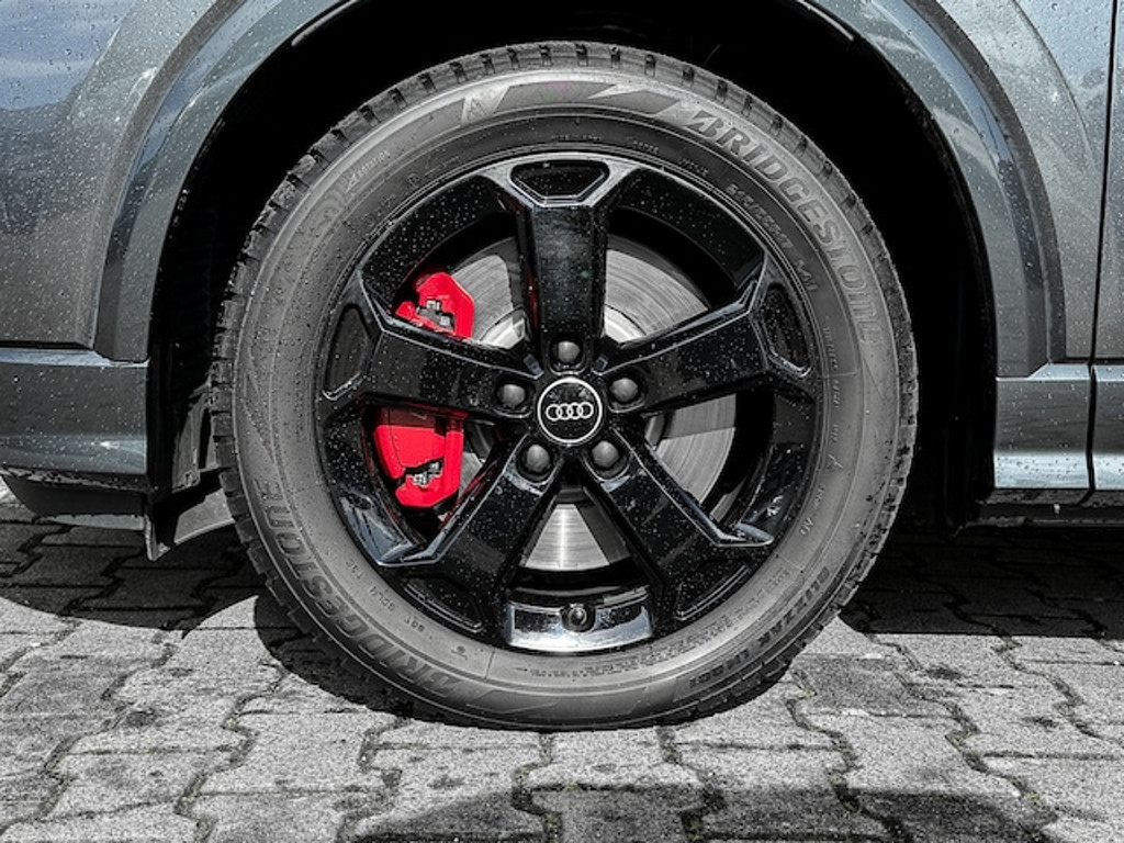 Audi SQ2