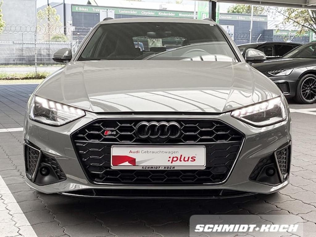 Audi S4