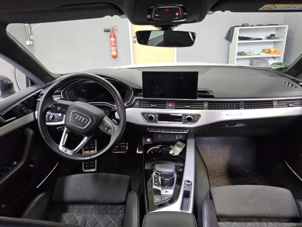 Audi S5
