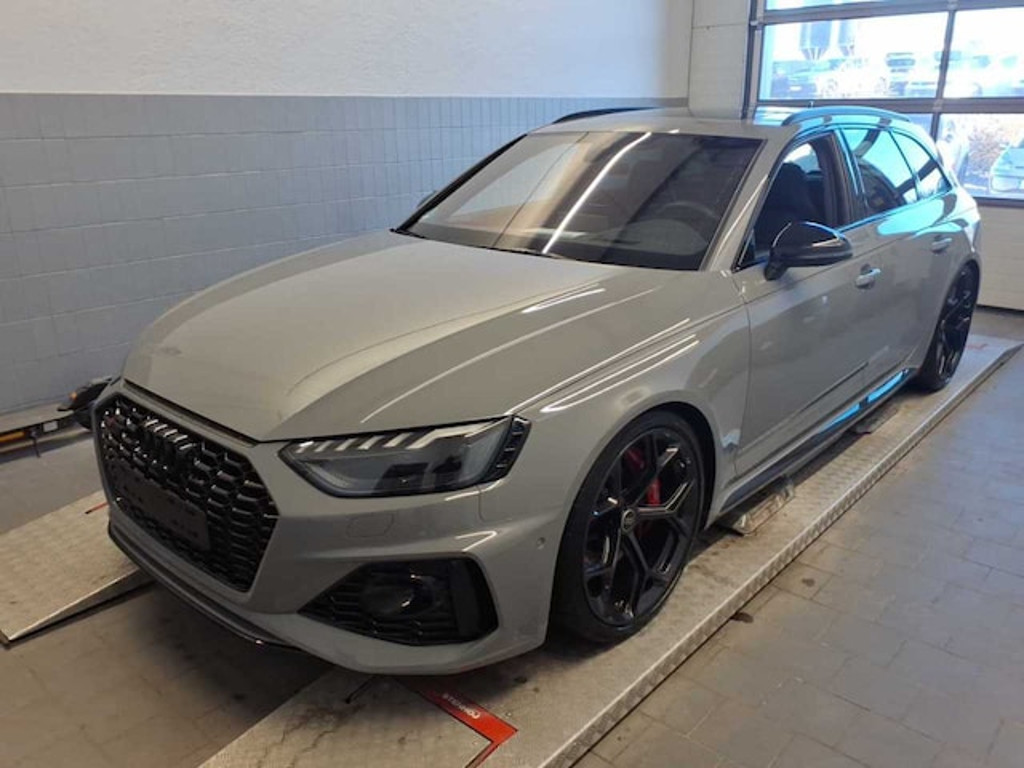 Audi RS4
