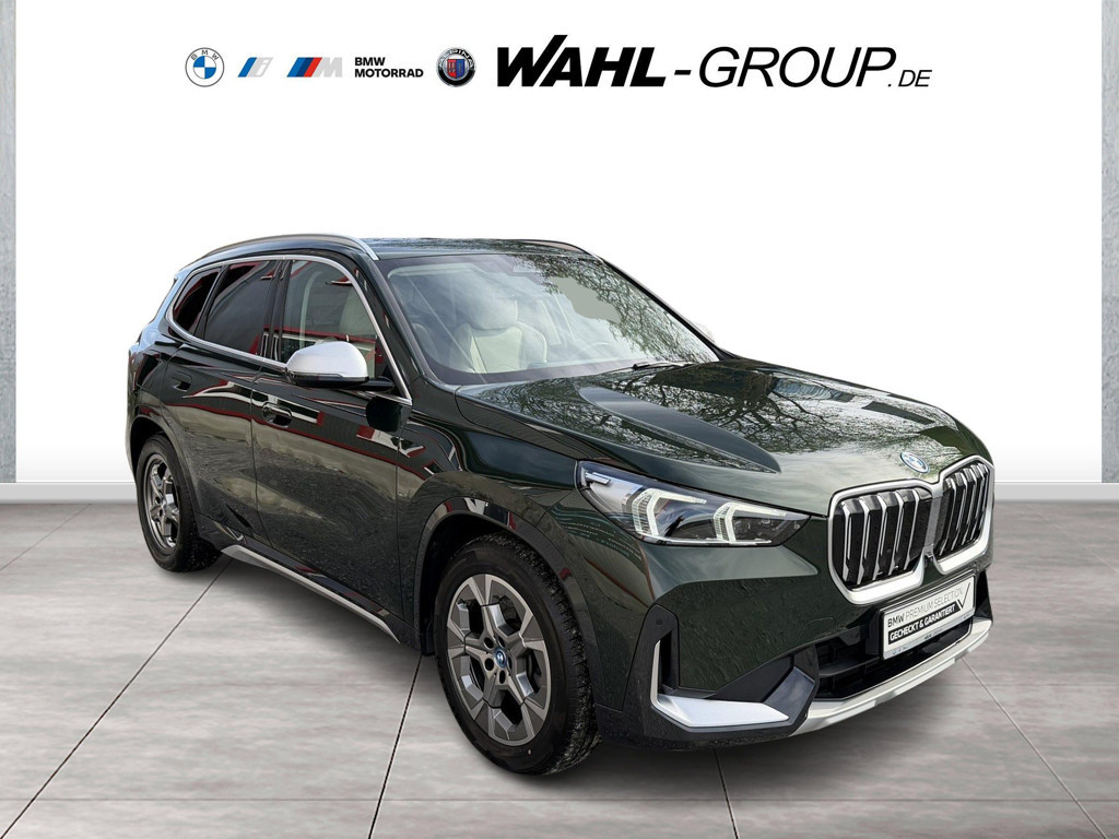 BMW iX1