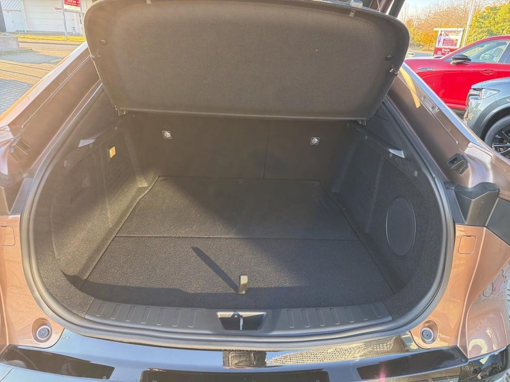 Mazda 6e