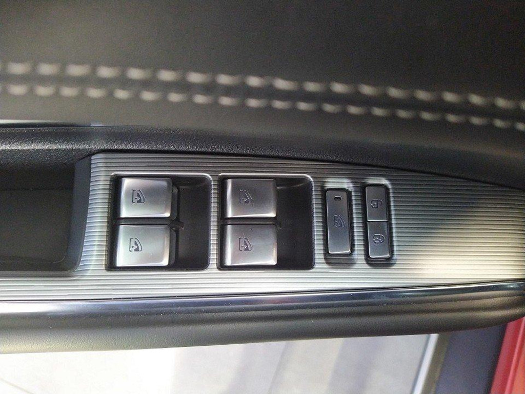 Mazda 6e