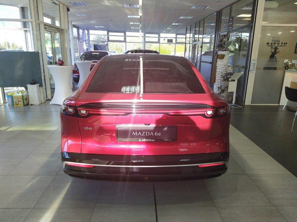 Mazda 6e