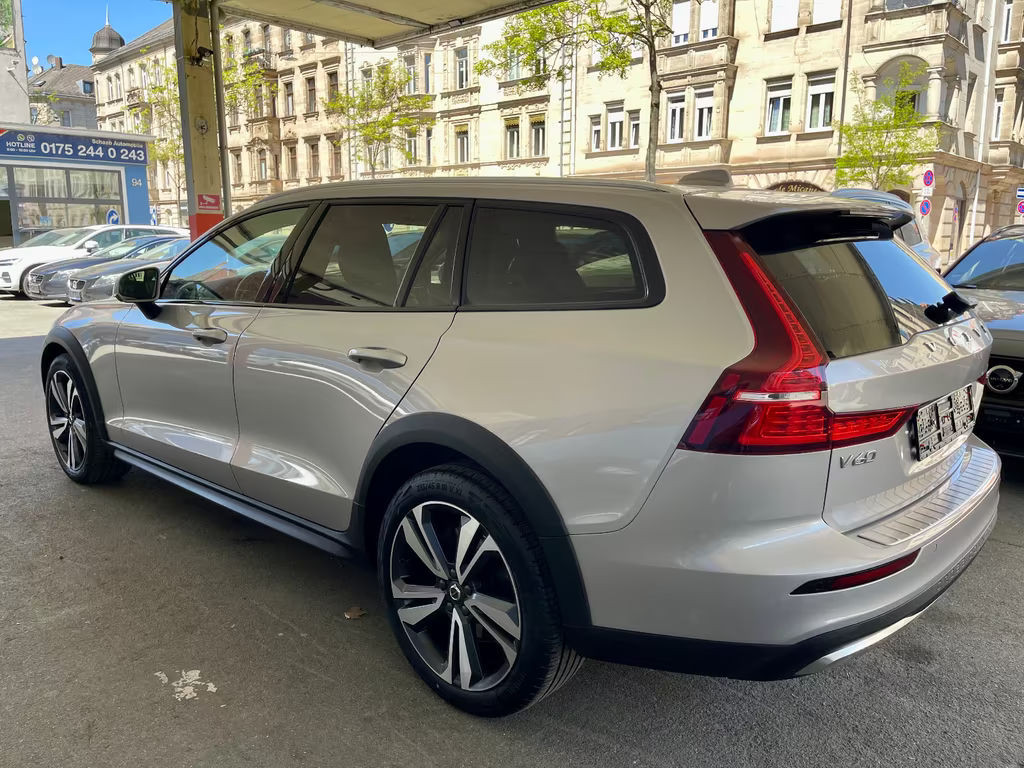 Volvo V60 Cross Country