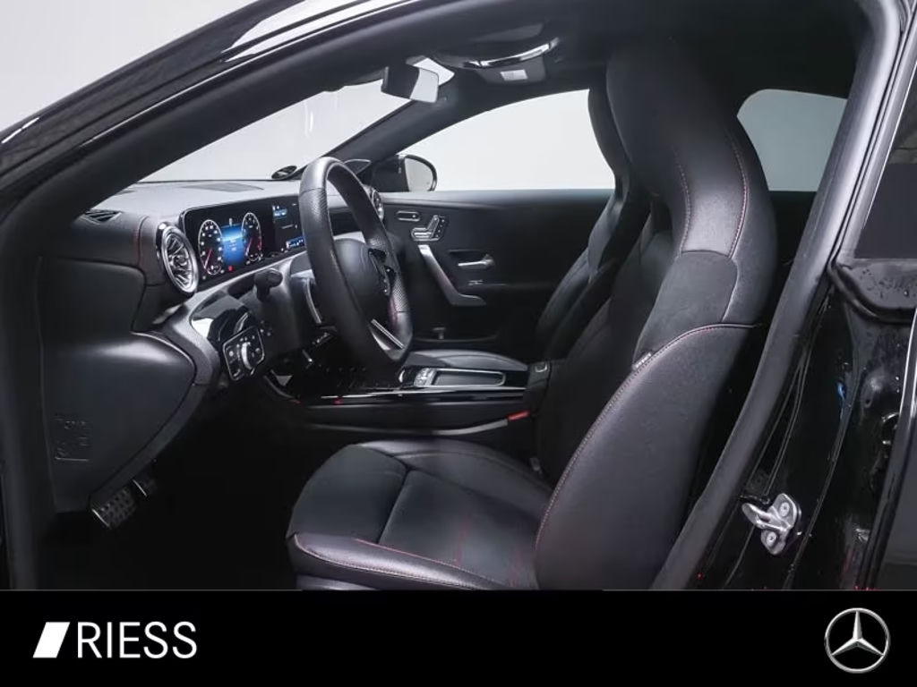 Mercedes-Benz CLA-Klasse 2025 Benzine