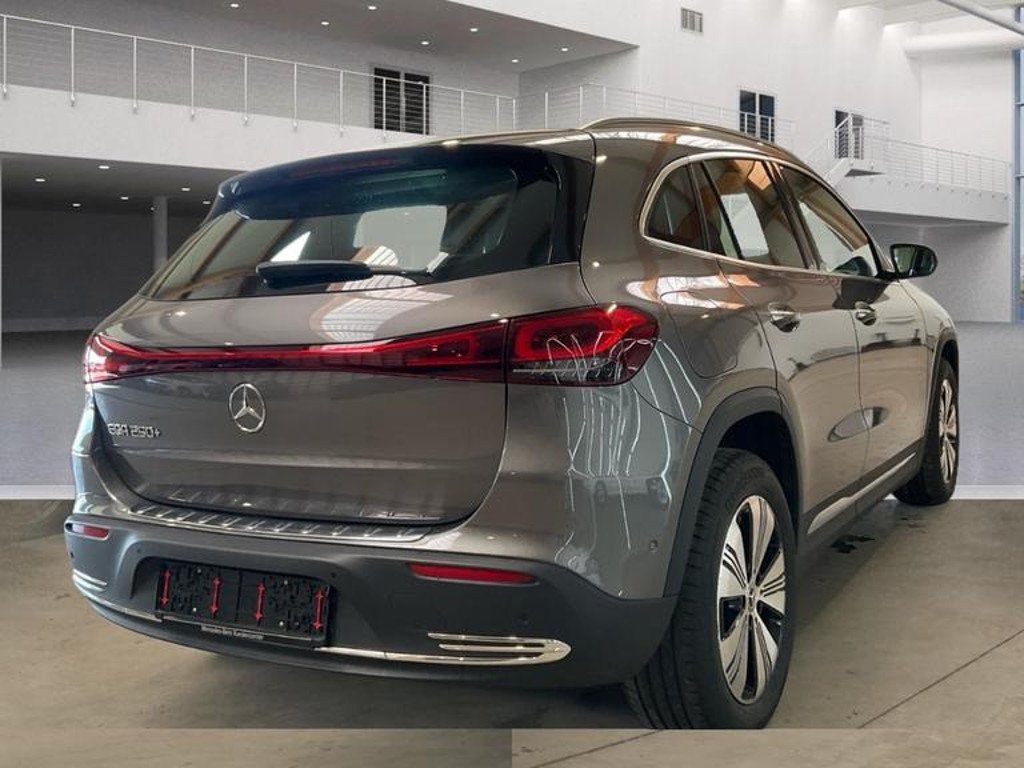 Mercedes-Benz EQA