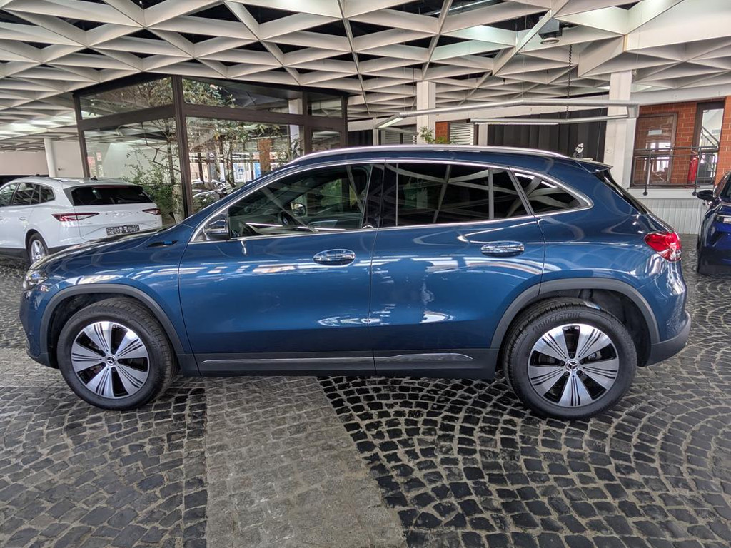 Mercedes-Benz EQA