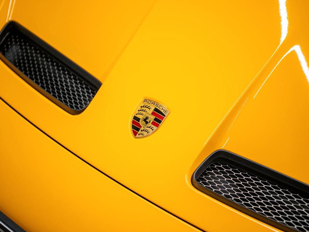Porsche 911