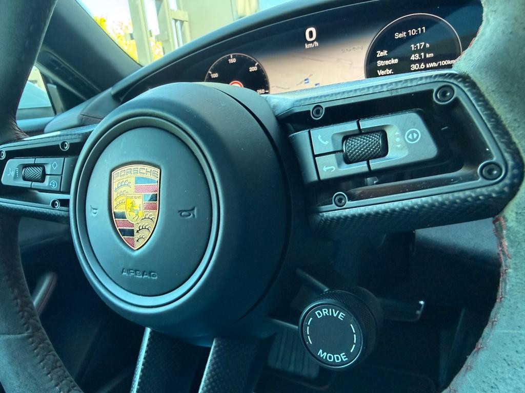 Porsche Taycan