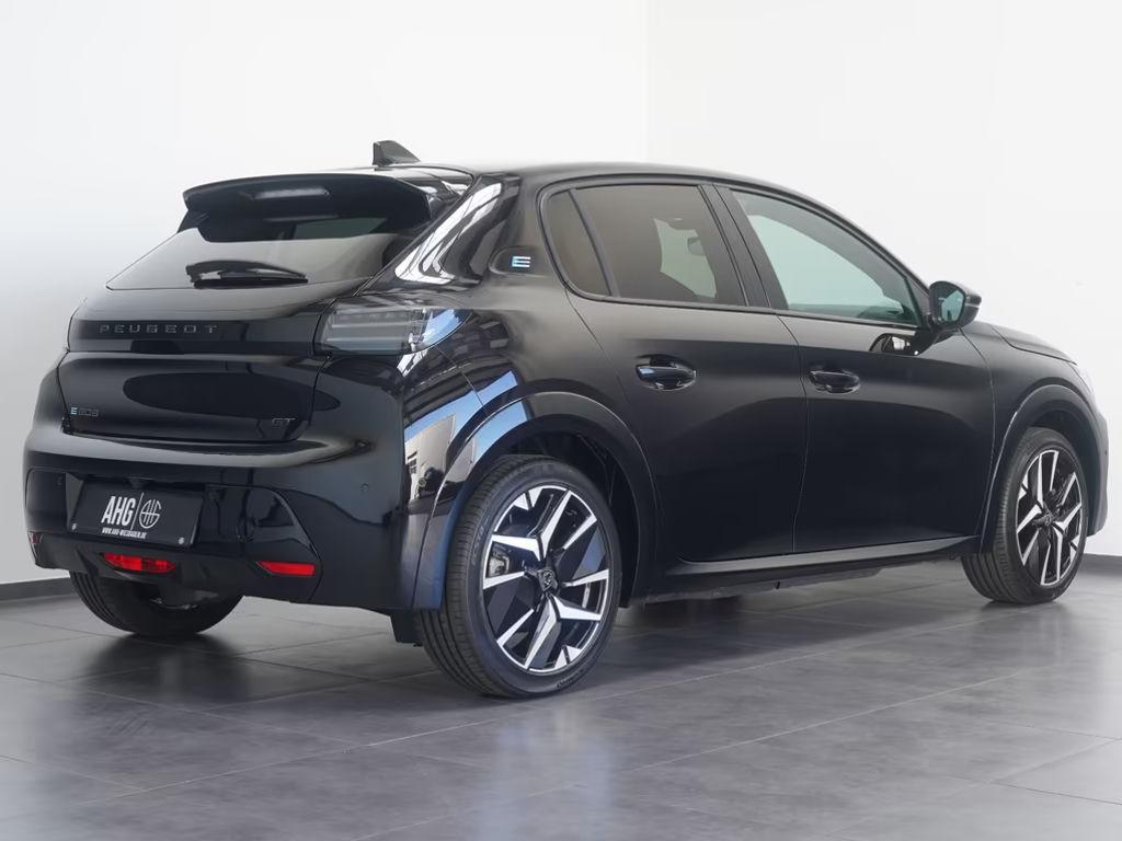 Peugeot e-208