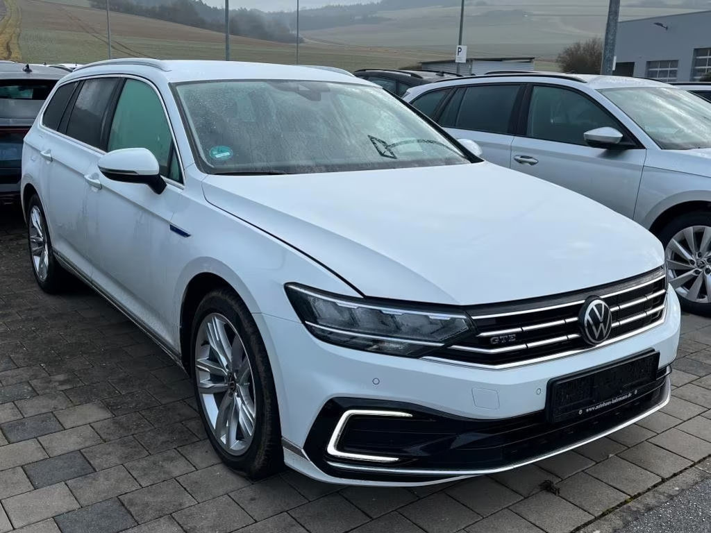 Volkswagen Passat 2022 Hybride Benzine