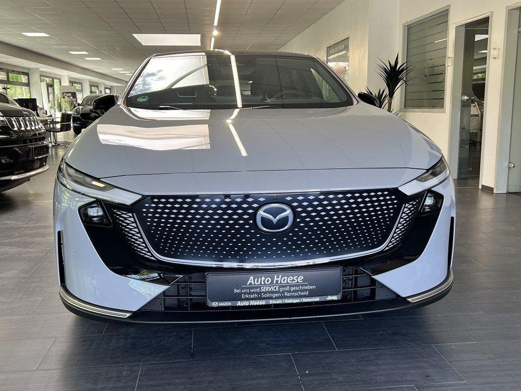 Mazda 6e
