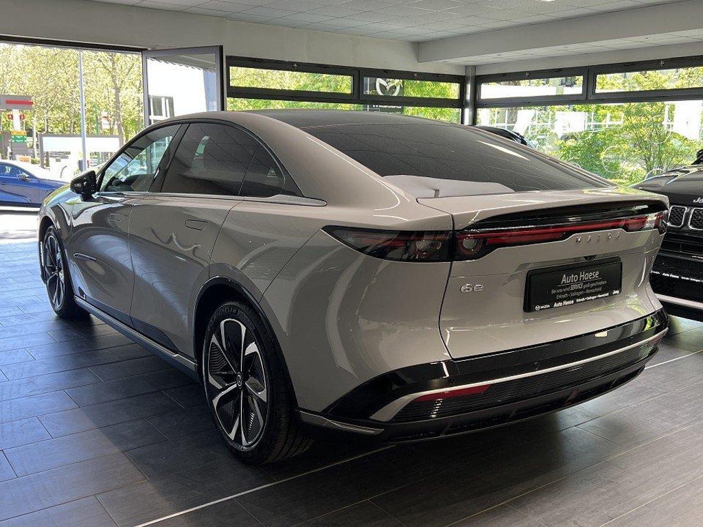 Mazda 6e