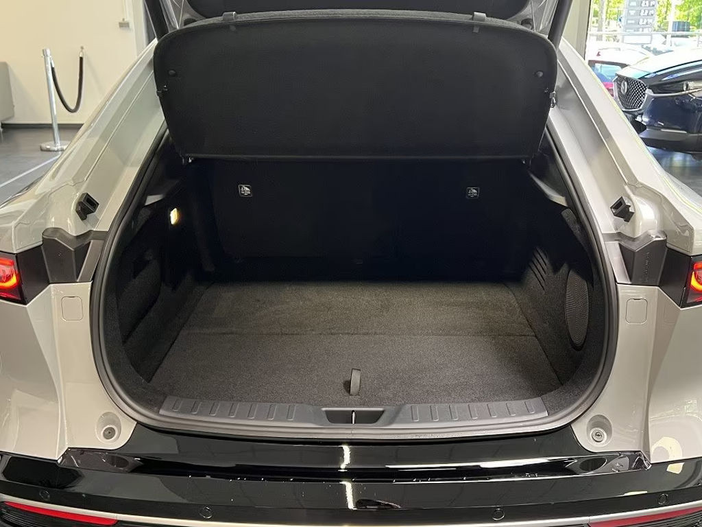 Mazda 6e