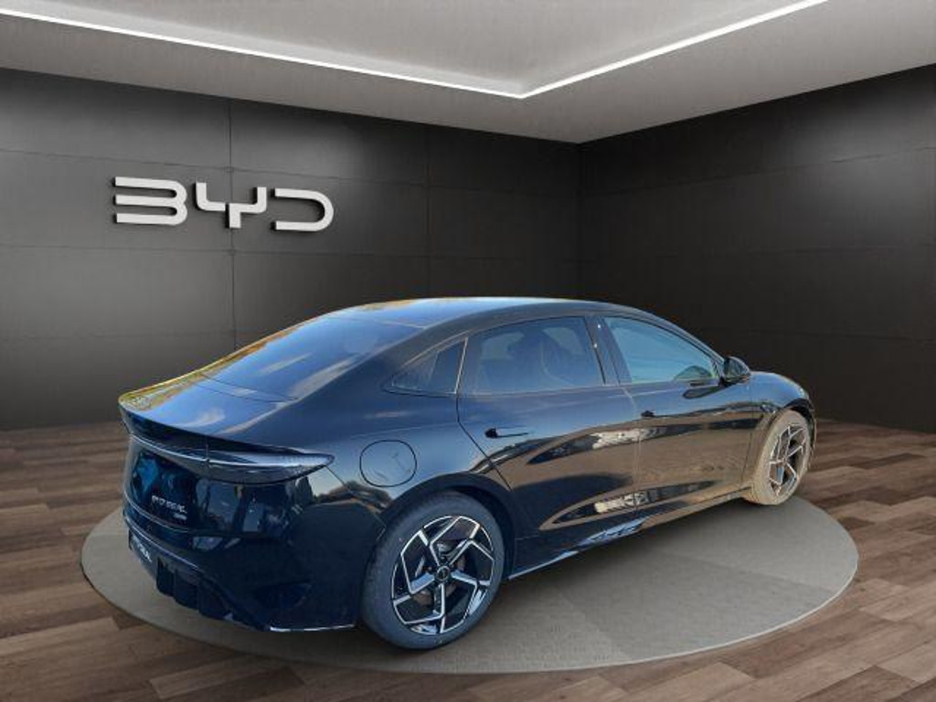 BYD Seal