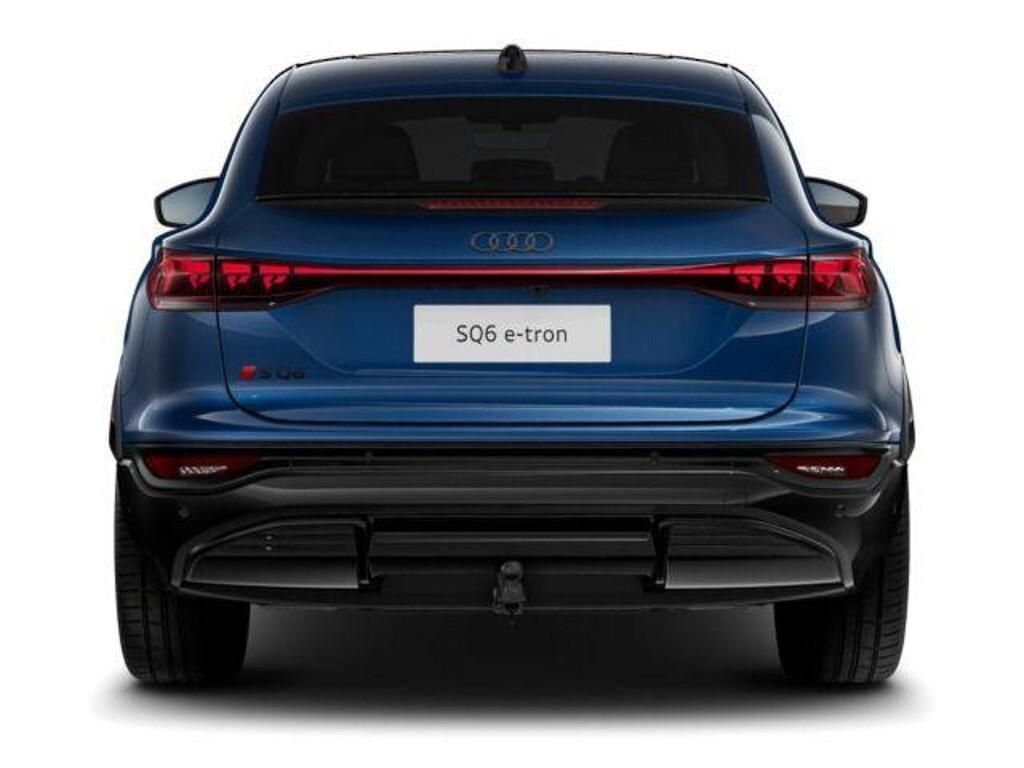 Audi SQ6 e-tron