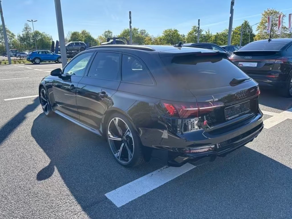 Audi RS4