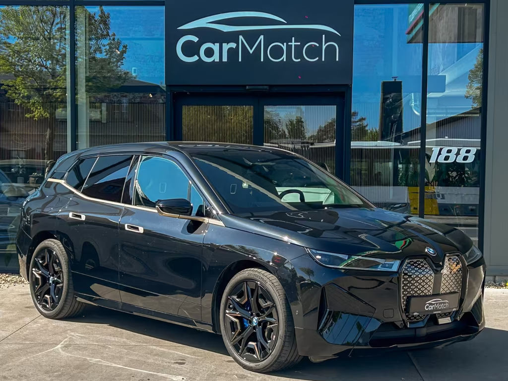 BMW iX