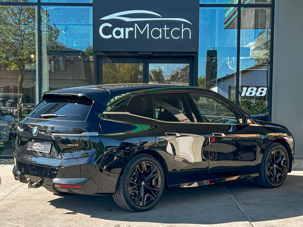 BMW iX