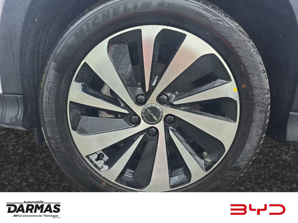 BYD Seal U