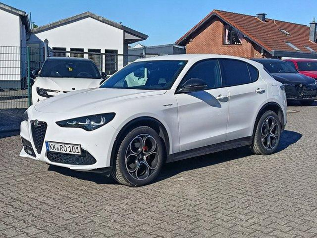 Alfa Romeo Stelvio 2025 Benzine